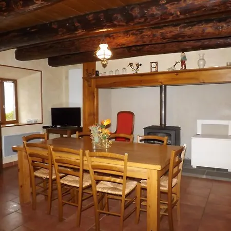 Maison De Caractere Renovee Avec Jardin A - Fr-1-742-412 Vakantiehuis *