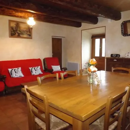 Maison De Caractere Renovee Avec Jardin A - Fr-1-742-412 *