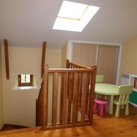Maison De Caractere Renovee Avec Jardin A - Fr-1-742-412 Vakantiehuis *