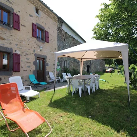 Maison De Caractere Renovee Avec Jardin A - Fr-1-742-412 Vakantiehuis *